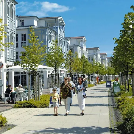In A Lakeside Park In With A Balcony Apartment Sellin (Rugen)