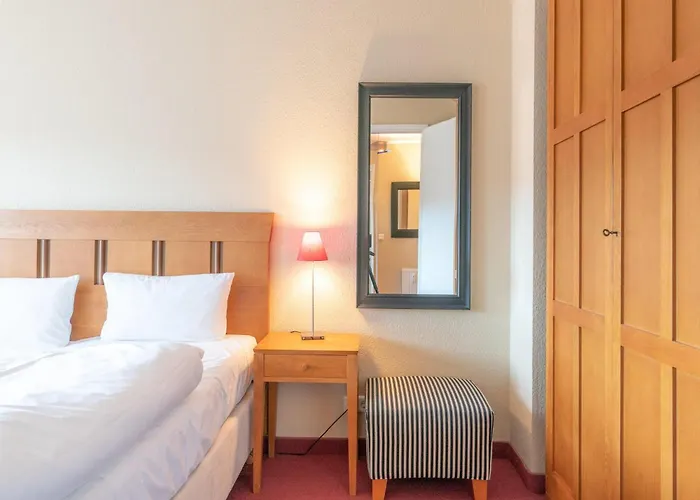 Apartment In A Lakeside Park In With A Balcony